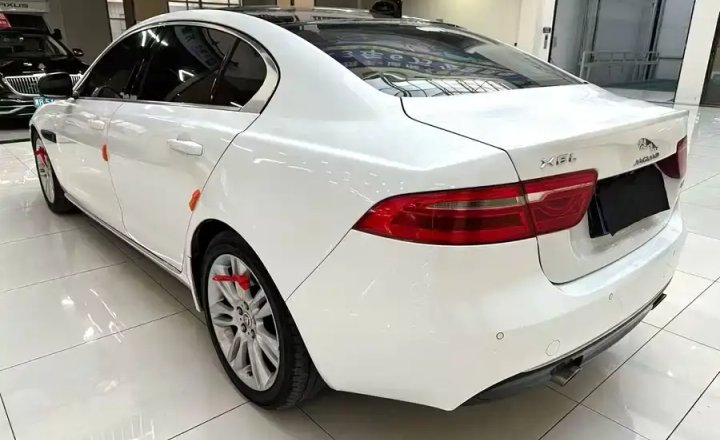 捷豹 XEL 2019款 2.0T 200PS 尊享版