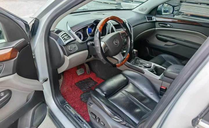 凯迪拉克 SRX 2010款 3.0L 旗舰版