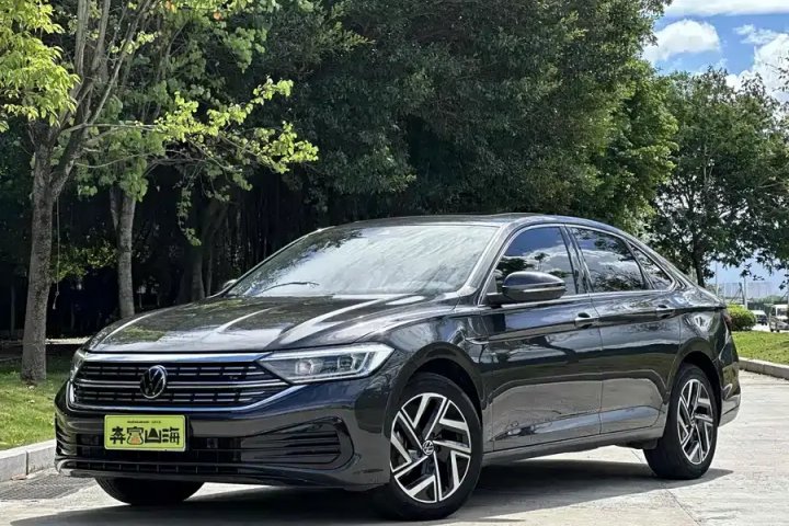 大众 速腾 300TSI DSG超越版