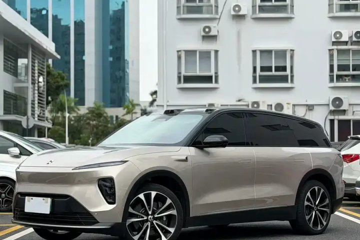 蔚来 ES8 2023款 100kWh 签名版