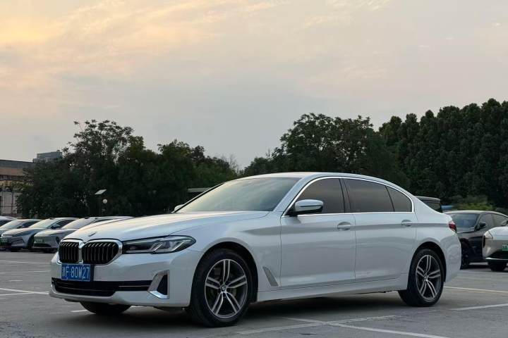 宝马 5系 2023款 530Li 领先型 豪华套装