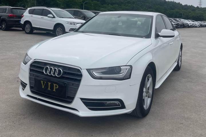 奥迪 A4L 2013款 35 TFSI 自动标准型