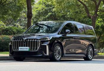 岚图汽车 岚图梦想家 2024款 PHEV 超长续航旗舰版