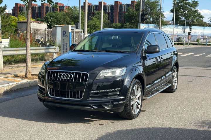 奥迪 Q7 3.6 FSI技术型越野典藏版
