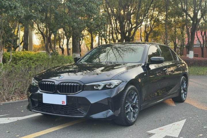 宝马 3系 330Li M运动曜夜套装