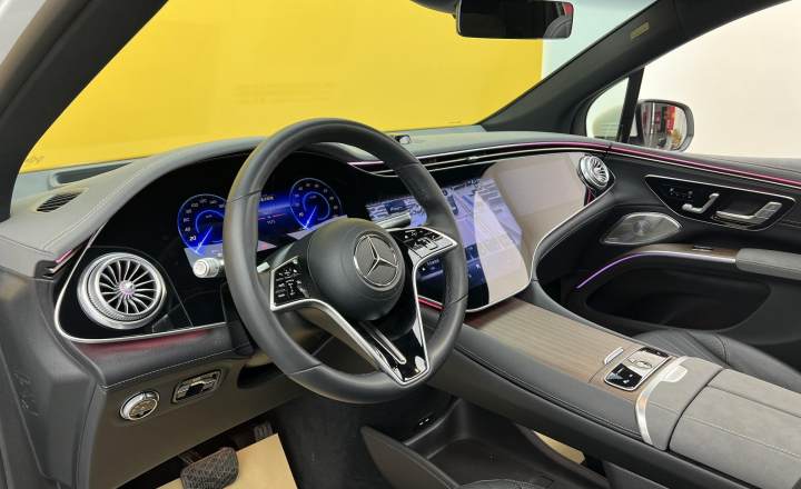 奔驰 EQS SUV 2023款 450 4MATIC 先锋版