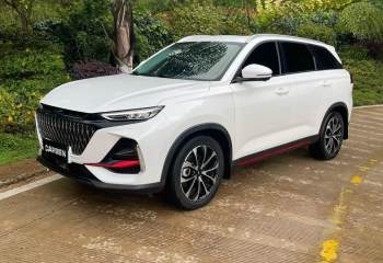 长安欧尚 X7 PLUS 2023款 畅享版 1.5T自动尊贵型 7座