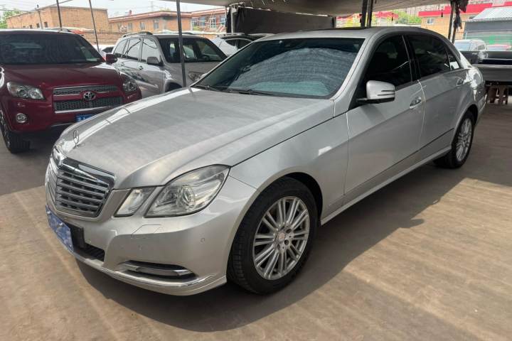 奔驰 E级 E 300 L 优雅型