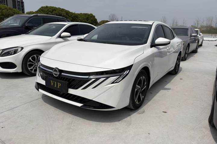 日产 轩逸 1.6L CVT 豪华科技版