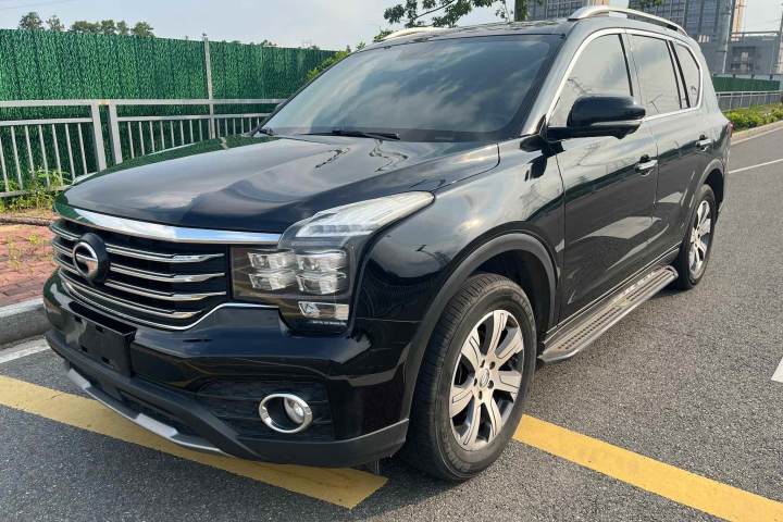 广汽传祺 传祺GS7 320T 两驱豪华智联型