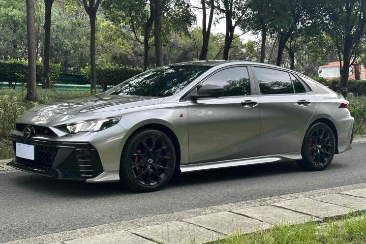 广汽传祺 影豹 270T DCT J16 R-style赛道版