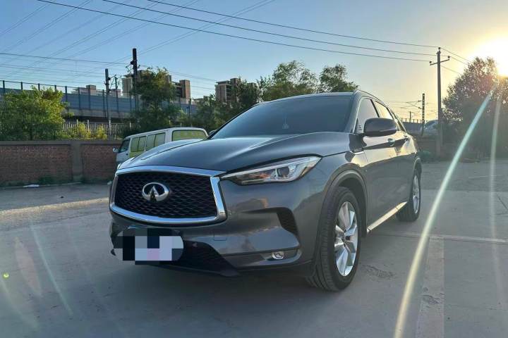 英菲尼迪 QX50 2018款 2.0T 两驱时尚版