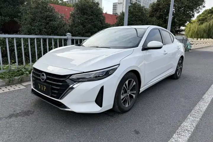 日产 轩逸 1.6L CVT舒适版