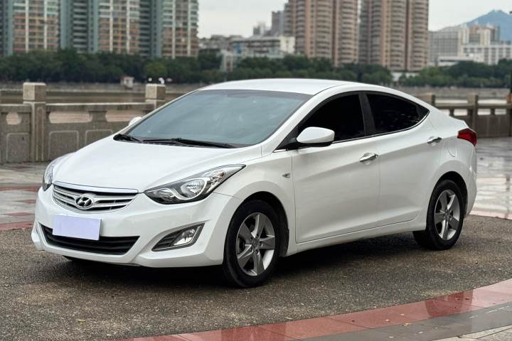 现代 朗动 1.6L 自动时尚型