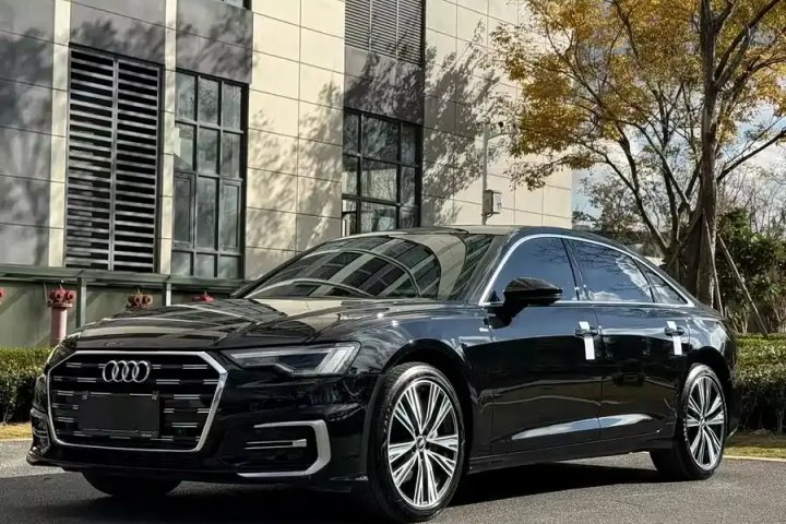 奥迪 A6L 2020款 40 TFSI 豪华动感型