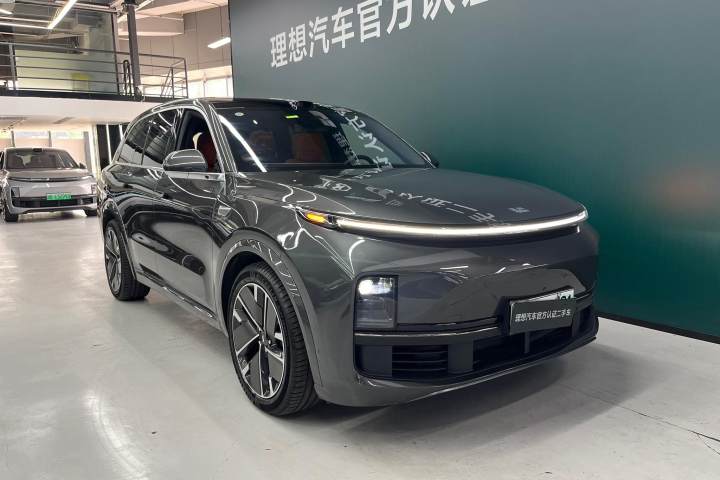 理想汽车 理想L8 Ultra 智能焕新版