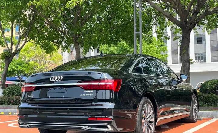 奥迪 A6L 2024款 45 TFSI 臻选致雅型