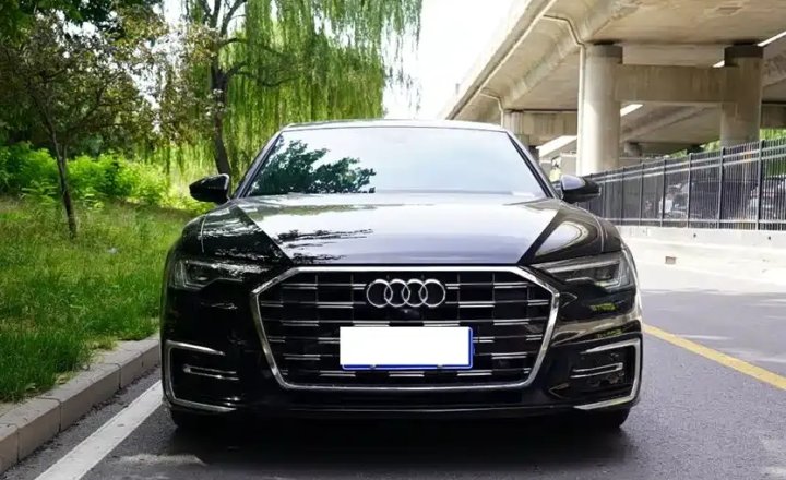 奥迪 A6L 2024款 45 TFSI 臻选动感型
