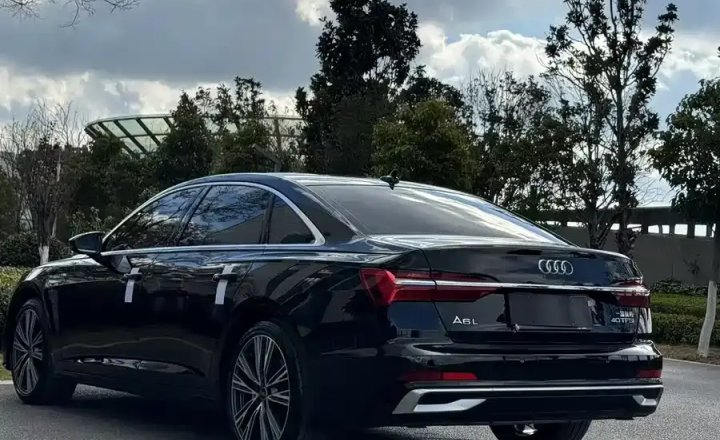 奥迪 A6L 2020款 40 TFSI 豪华动感型