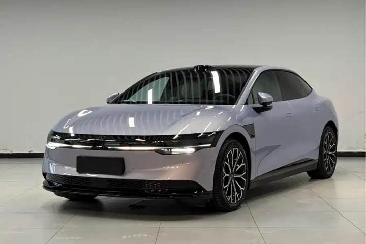 极氪 007 四驱智驾版 75kWh