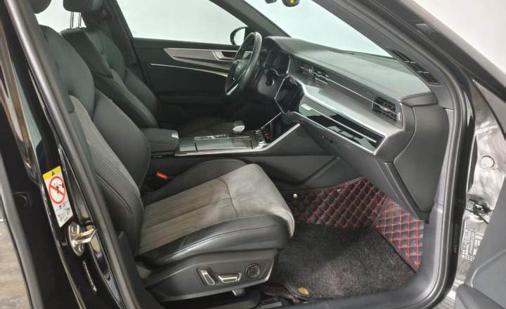 奥迪 A6L 2024款 45 TFSI 臻选动感型