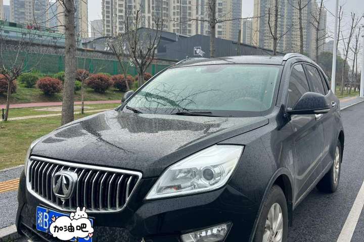 北汽威旺 S50 1.5T CVT欢动精英型