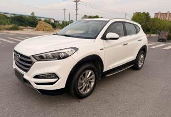 现代 途胜 2015款 1.6T 双离合两驱智能型