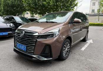别克 GL8 2021款 陆上公务舱 652T 豪华型