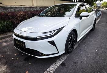 丰田 卡罗拉 2026款 1.8L 双擎 先锋版