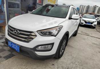 现代 胜达 2015款 2.4L 自动四驱智能型 5座