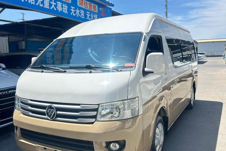 福田 风景G9 2.4L汽油商旅版长轴高顶9座客车4K22D4M