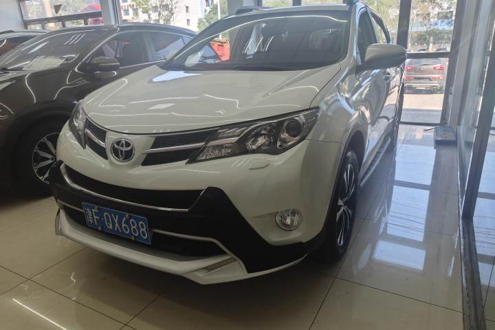 丰田 RAV4荣放 2015款 2.5L 自动四驱豪华版