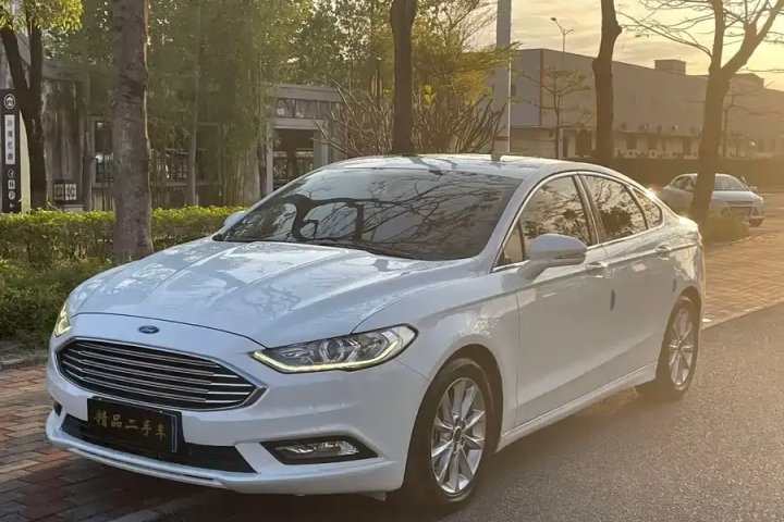 福特 蒙迪欧 2018款 EcoBoost 200 时尚型