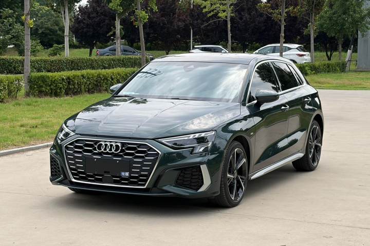 奥迪 A3 改款 Sportback 35 TFSI 时尚运动型