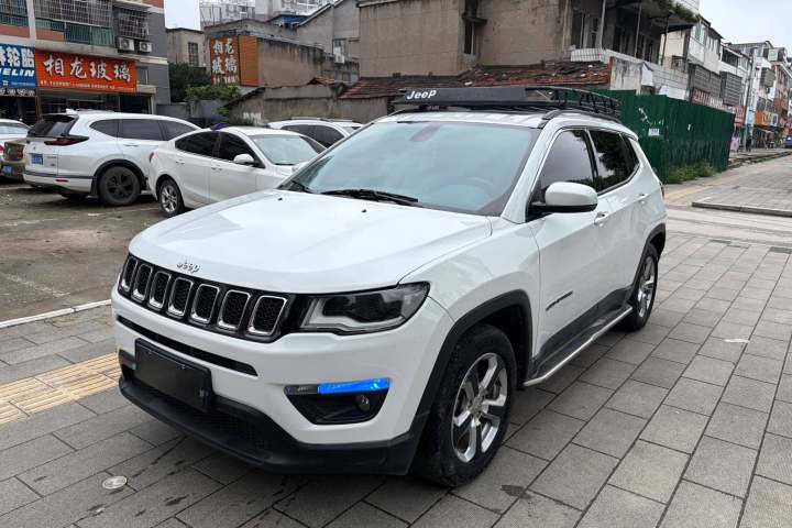 Jeep 指南者 200T 自动家享版