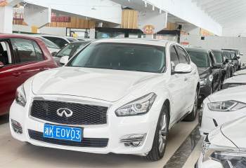 英菲尼迪 Q70 2015款 Q70L 2.5L 精英版