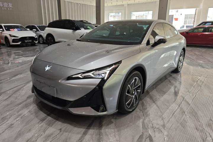 ARCFOX极狐 极狐 阿尔法S5 560PRO 185kW
