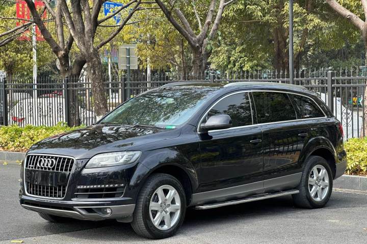 奥迪 Q7 3.0 TFSI 进取型(200kW)