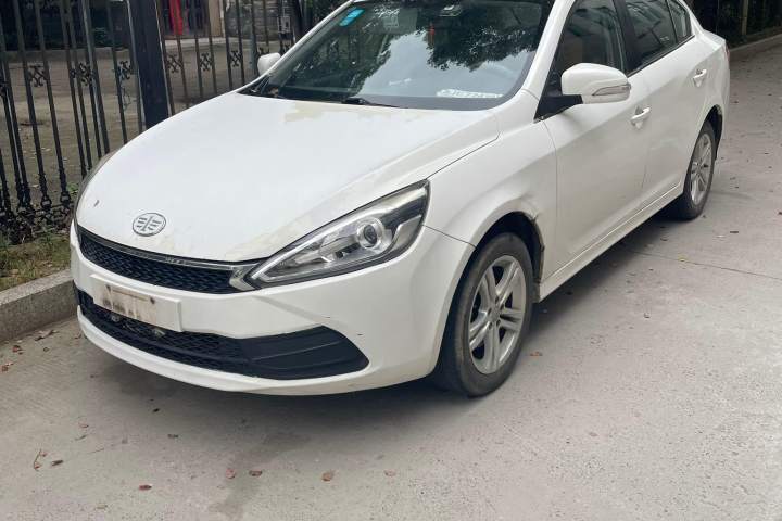 一汽 骏派A70 1.6L 手动技术型