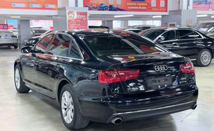 奥迪 A6L 2015款 30 FSI 百万纪念舒享型