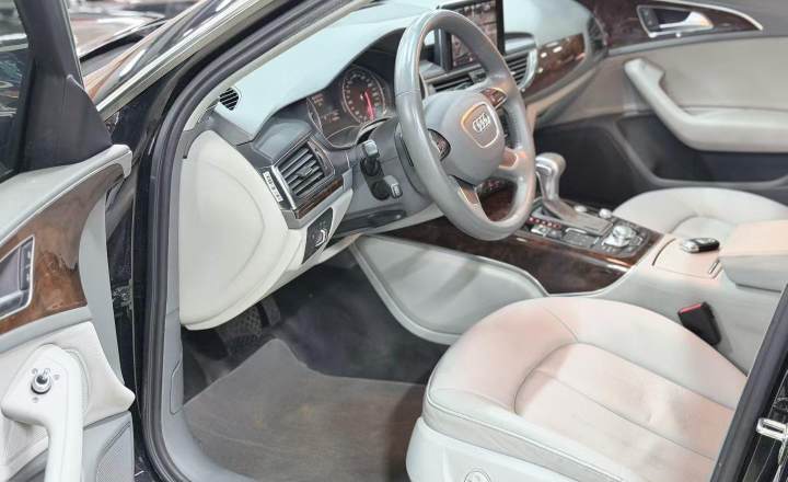 奥迪 A6L 2015款 30 FSI 百万纪念舒享型