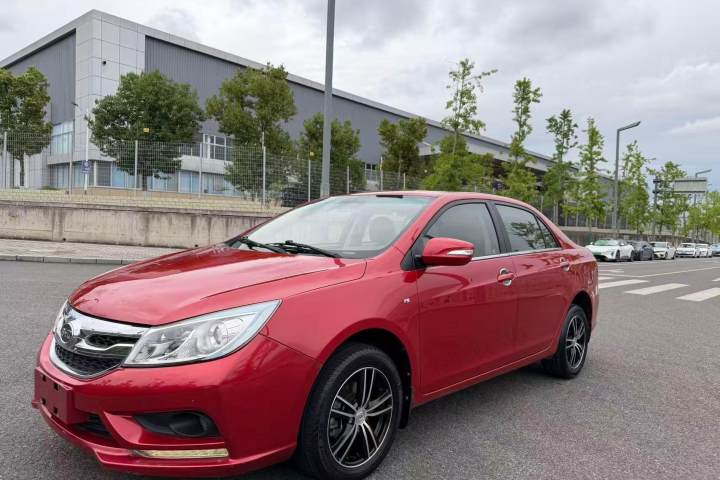 比亚迪 速锐 2015款 1.5L 手动豪华型