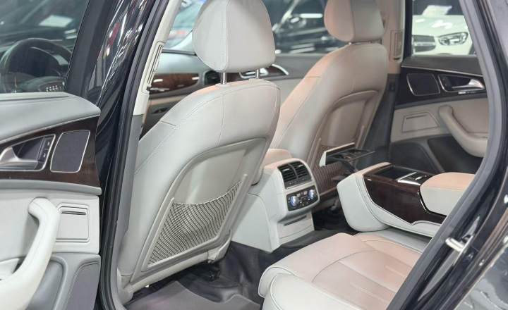 奥迪 A6L 2015款 30 FSI 百万纪念舒享型