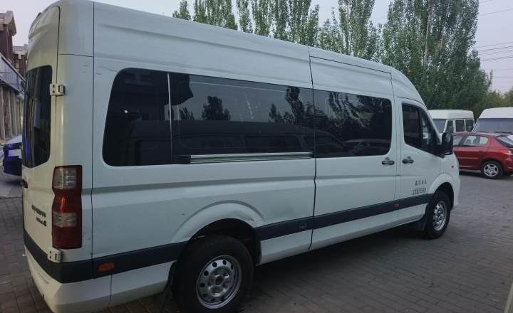 福田 图雅诺 2019款 2.8T 多功能加长轴中顶57座ISF2.8s5F148
