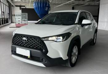 丰田 卡罗拉锐放 2.0L 先锋版