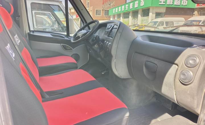 福田 图雅诺 2019款 2.8T 多功能加长轴中顶57座ISF2.8s5F148