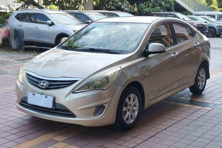 现代 瑞纳 2010款 三厢 1.4L 自动舒适型GS