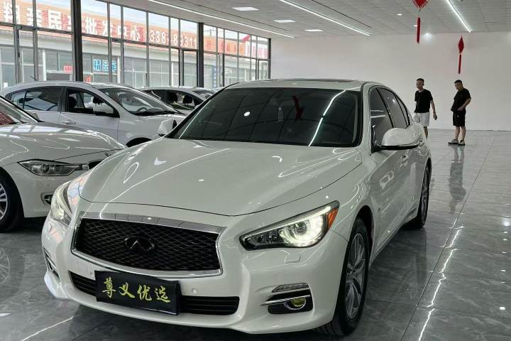 英菲尼迪 Q50L 2.0T 悦享版