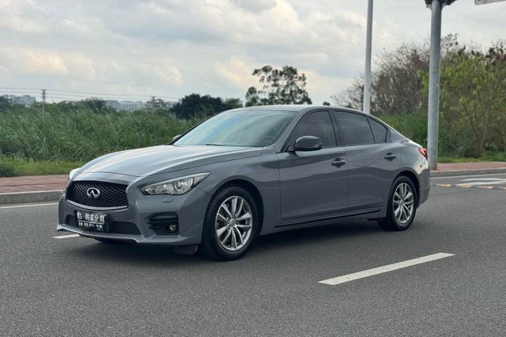 英菲尼迪 Q50L 2.0T 悦享版