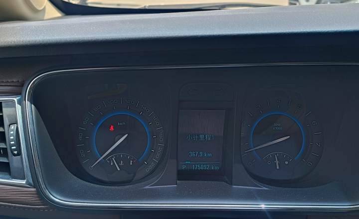 别克 GL8 2014款 3.0L GT豪华商务豪雅版